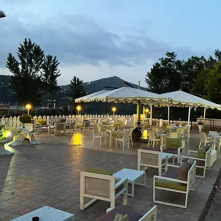 호텔 Avernum Relais E Ristorante 3*