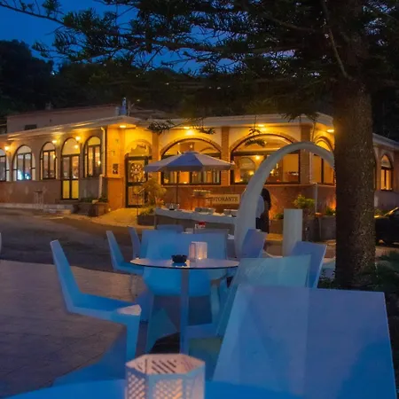 Avernum Relais E Ristorante 호텔 포츠올리