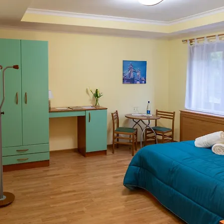Avernum Relais E Ristorante 3*
