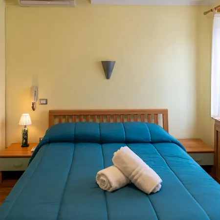 Avernum Relais E Ristorante Hotel 3*