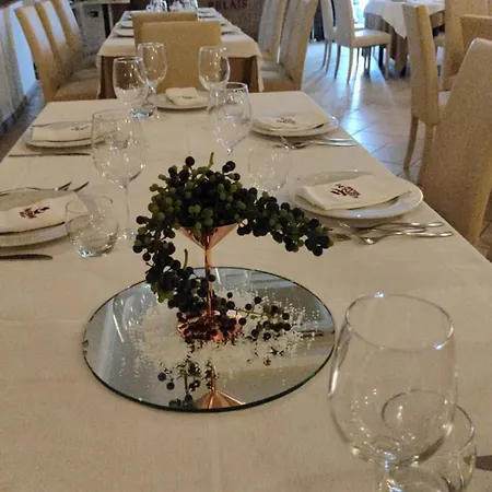 酒店 Avernum Relais E Ristorante 3*